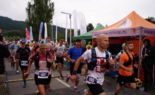 23 kilometry po górach. Zawodnicy pełni uśmiechów ruszyli na trasę [ZDJĘCIA] - 21